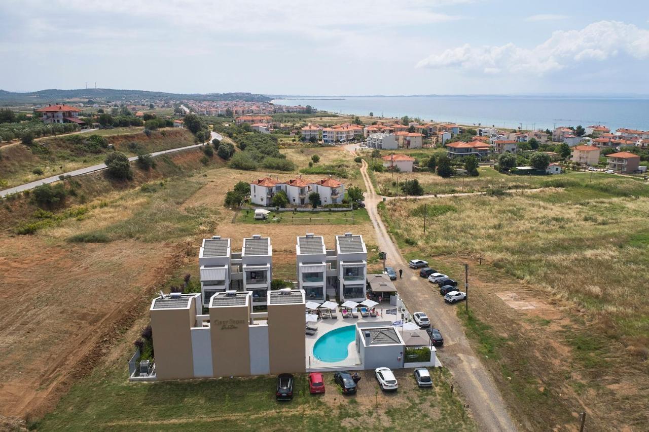 Greystone Suites Паралия-Дионисиу Экстерьер фото